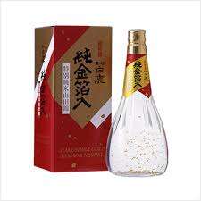 HAKUSHIKA KUROMATSU GOLD FLAKES 750ML
